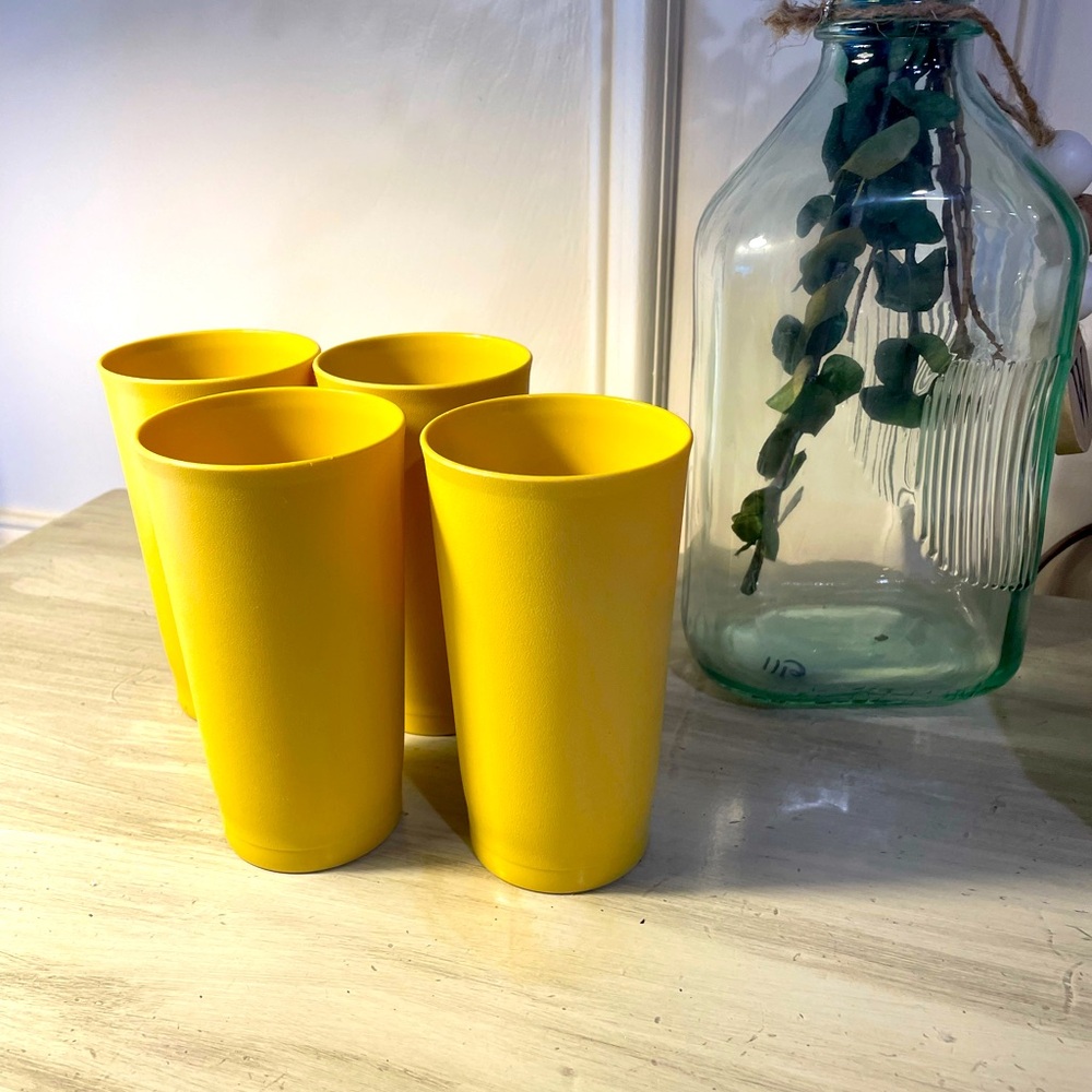 Vintage Set of 4 Yellow Tupperware Drinking Glasses